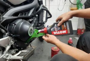 nhot-motul-7100