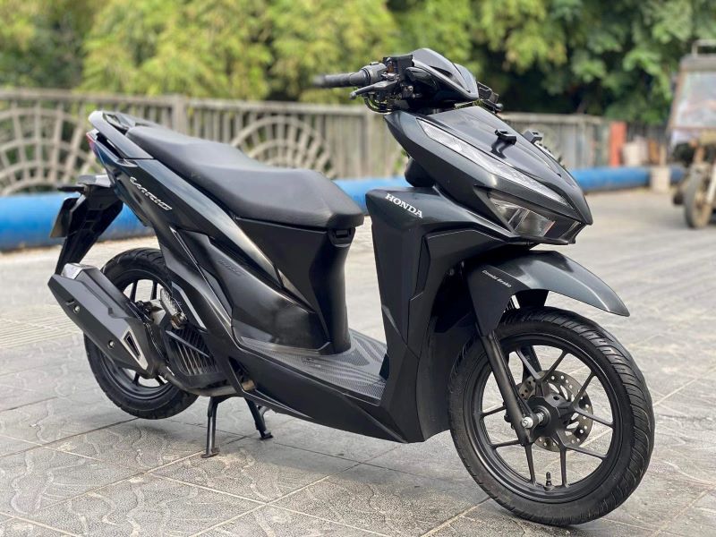 Qua những tiêu chí so sánh trên, khách hàng có thể dựa vào đó để lựa chọn mua xe Honda Vario 125 hay Honda 150 hay chưa. Nếu chưa hiểu rõ về những so sánh ấy, khách hàng có thể liên hệ cho Muaxemaytragop.vn TẠI ĐÂY hoặc liên hệ qua hotline 1900 2145 để đội ngũ chuyên viên tư vấn sẽ giải đáp thắc mắc kỹ hơn cho khách hàng