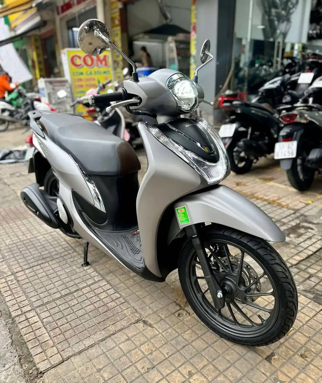 Giá lăn bánh xe Honda SH Mode 2025 mới nhất