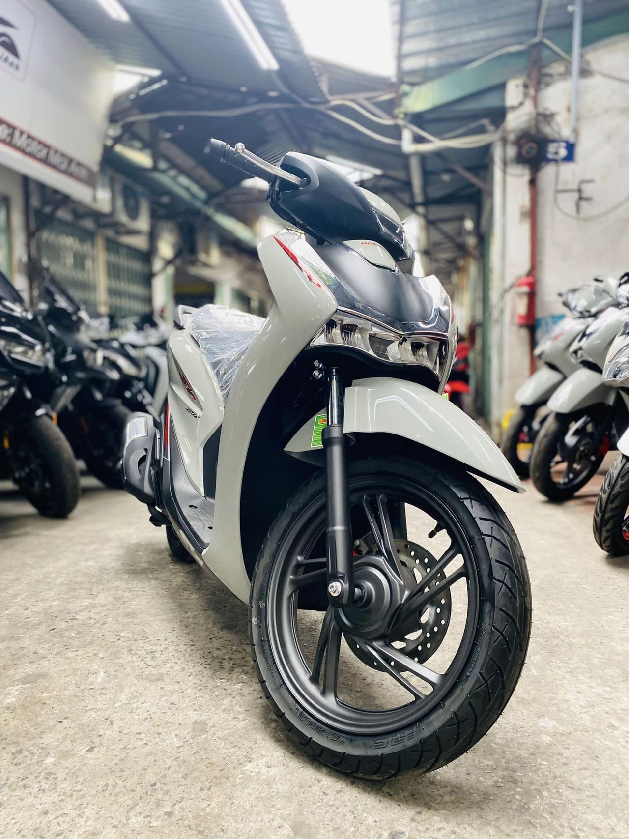 Đánh giá trước khi mua xe Sh 160i tại Bình Chánh