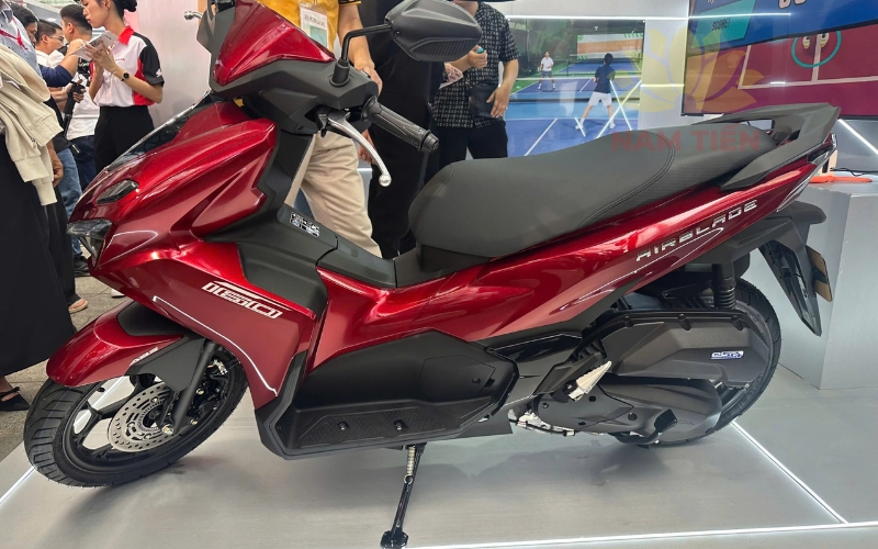 Nên chọn xe Air Blade 2025 hay Air Blade 2026?