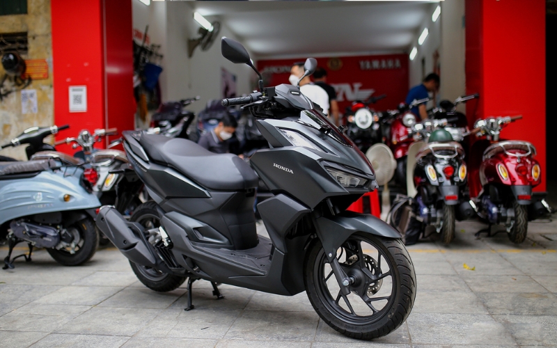 Vario 160 ABS giá bao nhiêu?